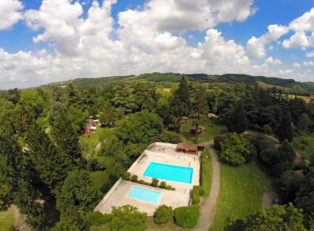 Camping Et Hotel Chateau Du Haget Montesquiou Exterior photo