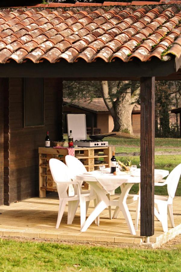 Camping Et Hotel Chateau Du Haget Montesquiou Exterior photo